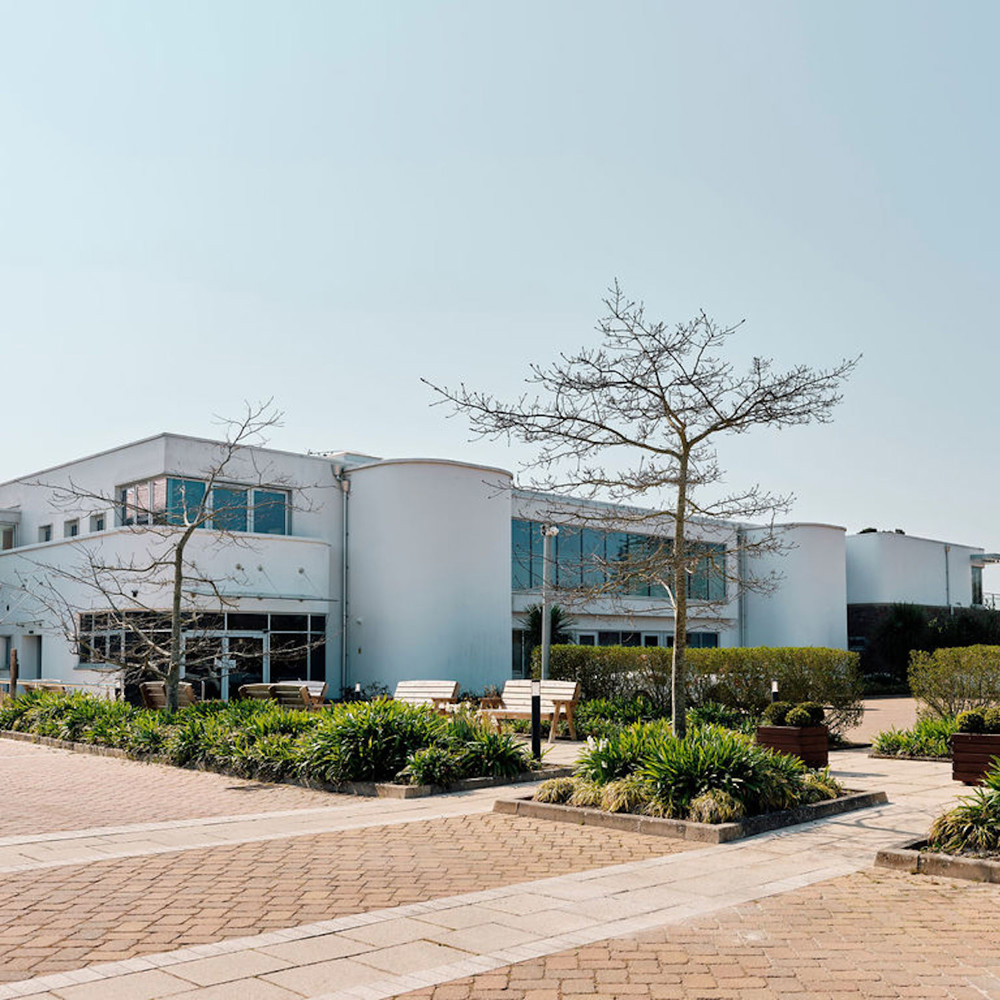 Image of Hospice building taken from the car park
