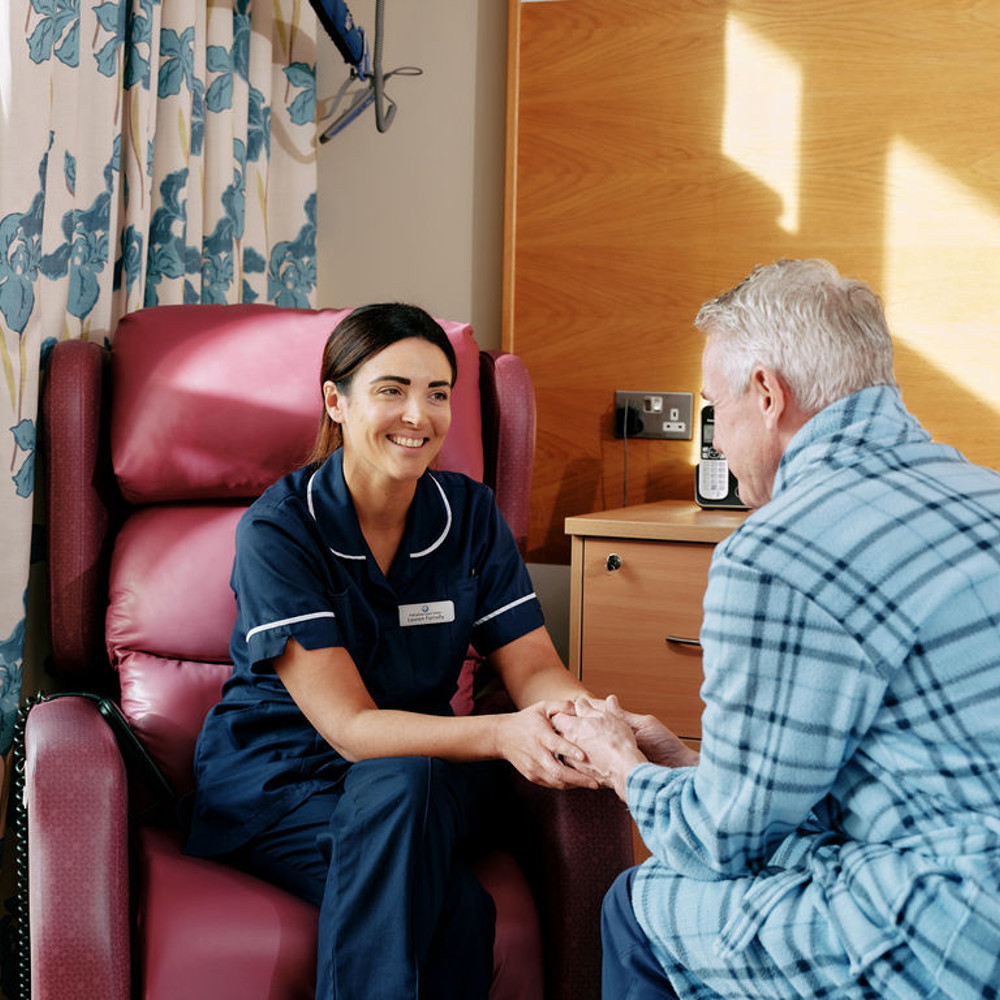 Nurse and patient in IPU