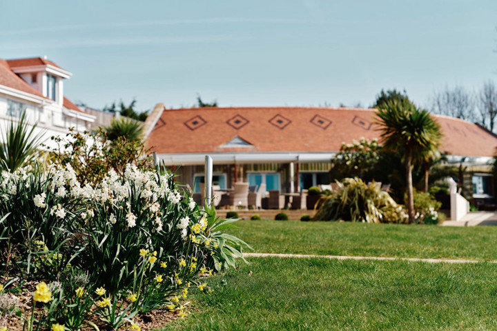 Image taken in Hospice gardens with flowers